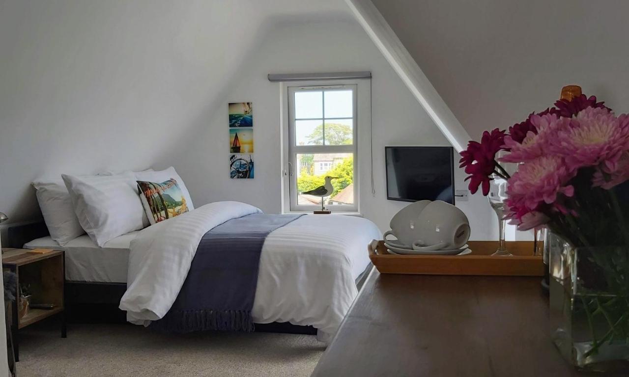 Viva Guest House แคลกตัน-ออน-ซี ภายนอก รูปภาพ
